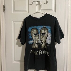 pink floyd graphic tee